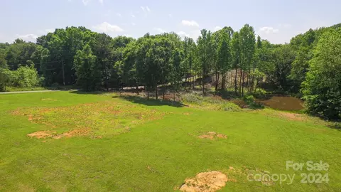 13490 Mullis Rd, Midland, NC 28107