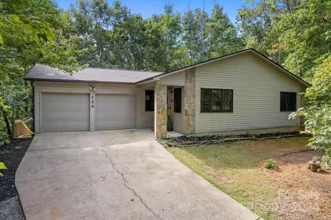 124 Mcdaniel Ct, Lake Lure, NC 28746