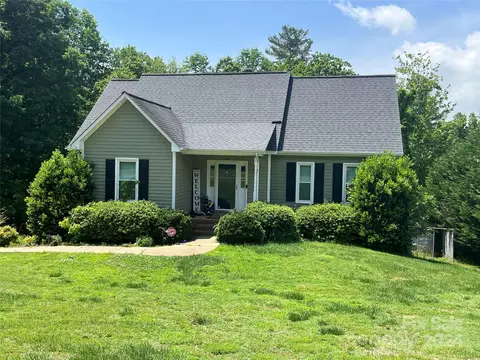 28 Hunters Creek Ln, Granite Falls, NC 28630
