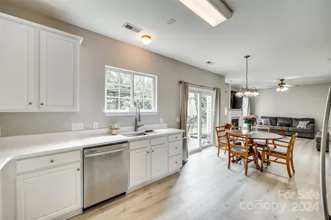 931 Laurel Meadow Dr, Fort Mill, SC 29708 photo 10