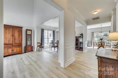 931 Laurel Meadow Dr, Fort Mill, SC 29708 photo 3