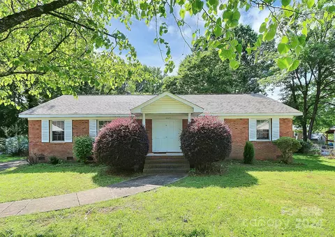 6607 Crab Orchard Ct, Charlotte, NC 28212