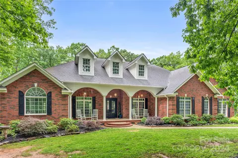 116 Generals Way, Clover, SC 29710