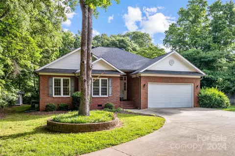 502 Hunley St, Monroe, NC 28112