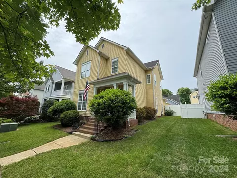 112 E Decatur Ave, Mooresville, NC 28117