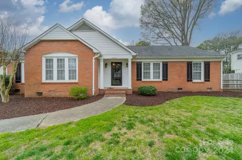10906 Osprey Dr, Charlotte, NC 28226