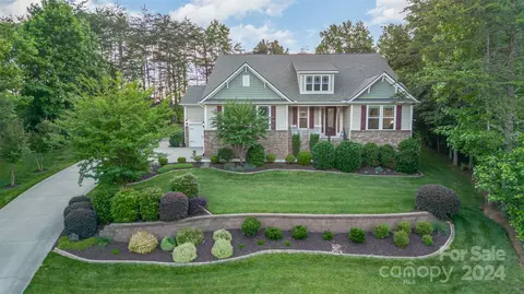 111 Avensong Ct, Mooresville, NC 28115
