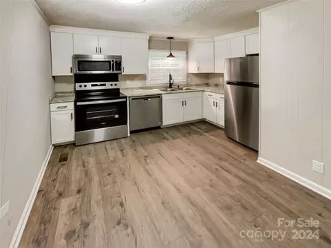 Kitchen - 2 Hillside Dr, Stanley, NC 28164 photo 1 of 2