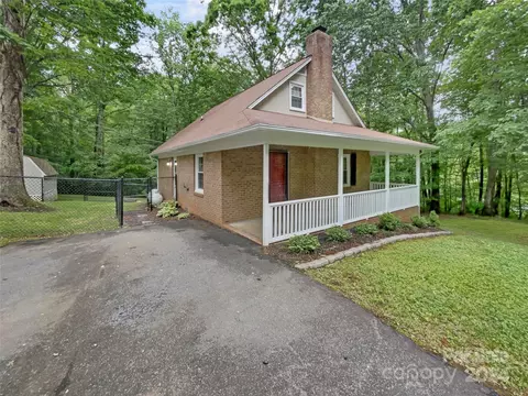 Exterior - 2 Hillside Dr, Stanley, NC 28164 photo 3 of 4