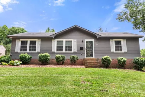 121 Yorktowne St, Fort Mill, SC 29715
