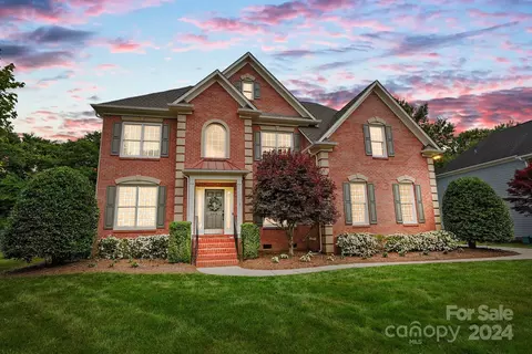 6614 Latta Springs Cir, Huntersville, NC 28078
