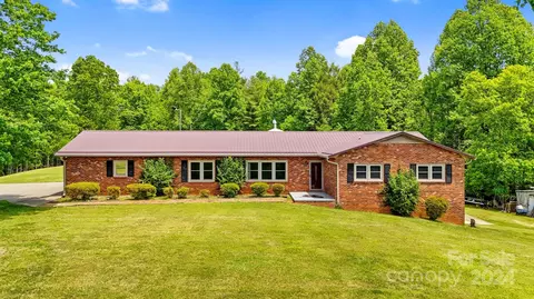 3492 Wilkesboro Blvd, Lenoir, NC 28645