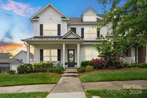 13315 Jacks Ln, Pineville, NC 28134