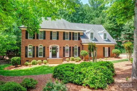 3809 Bellingham Ln, Charlotte, NC 28215