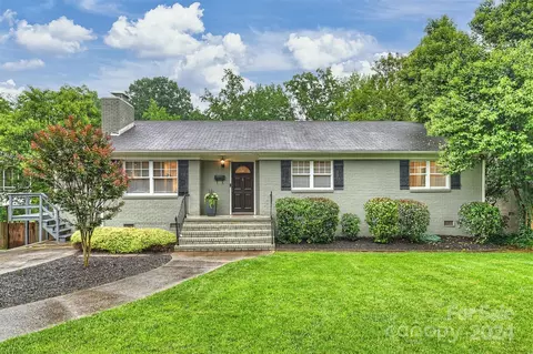 5915 Wedgewood Dr, Charlotte, NC 28210