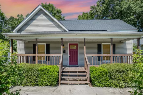 433 College St, Mooresville, NC 28115