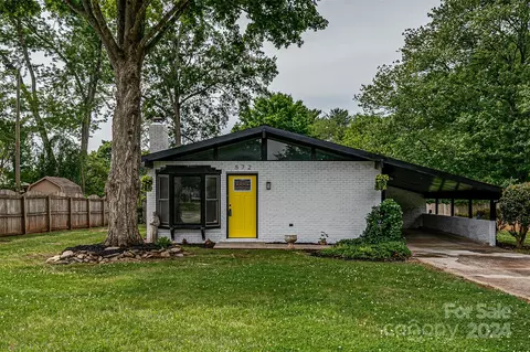 572 Georgia Ave, Statesville, NC 28677