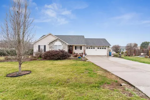 4813 Thoreau Dr, Conover, NC 28613
