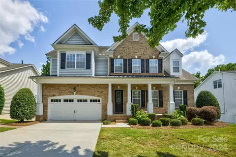 824 Treasure Ct, Fort Mill, SC 29708