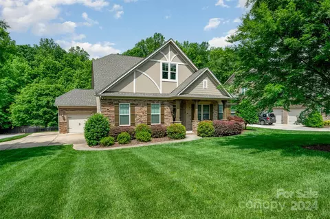 8000 Clems Branch Rd, Fort Mill, SC 29707