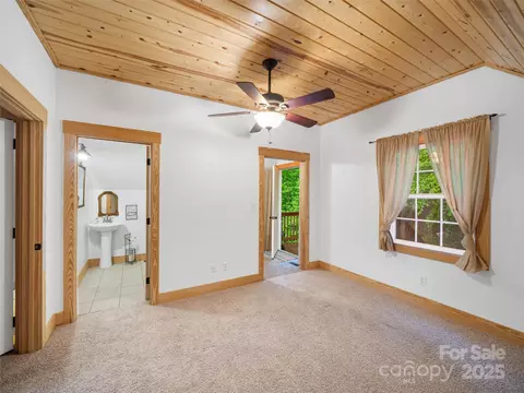 Bedroom - 412 Blueberry Dr, Burnsville, NC 28714 photo 5 of 5