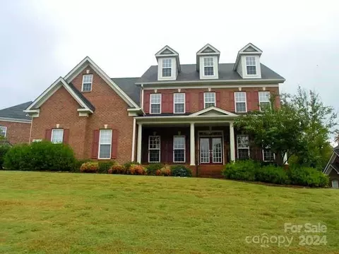 13620 Glen Abbey Dr, Charlotte, NC 28278