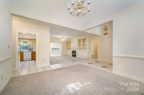 Living - 2014 Schofield Pl, Salisbury, NC 28144 photo 1 of 4