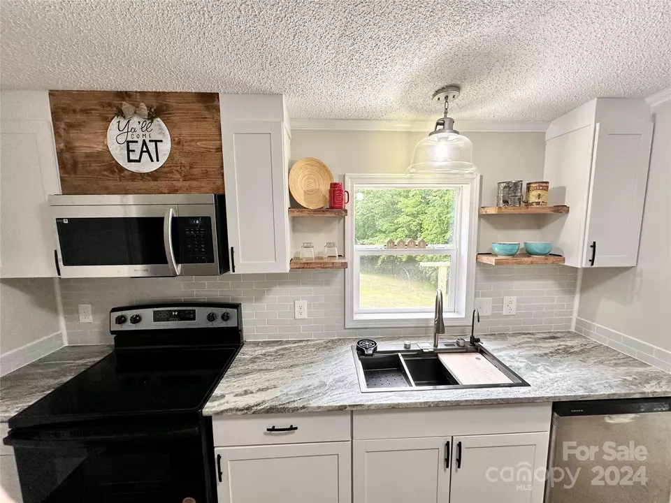  929 Brookhaven Rd, Statesville, NC 28625 photo 5