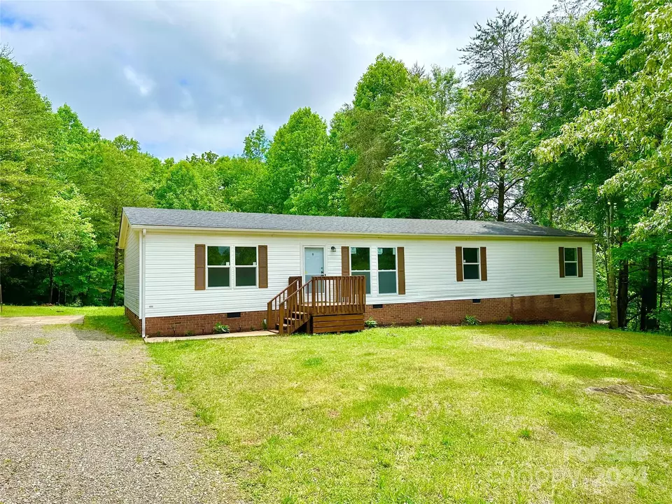  929 Brookhaven Rd, Statesville, NC 28625 photo 2