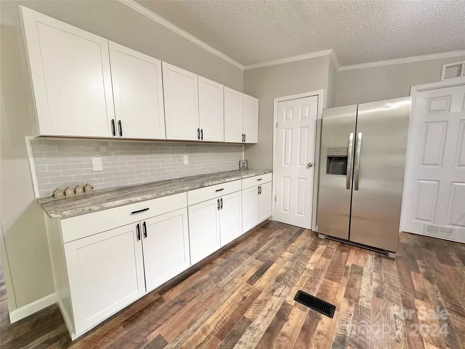  929 Brookhaven Rd, Statesville, NC 28625 photo 9