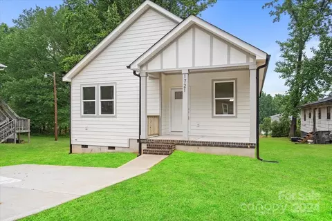 1721 E Cloaninger Ave, Statesville, NC 28625