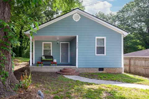 3322 Queens Ln, Gastonia, NC 28052