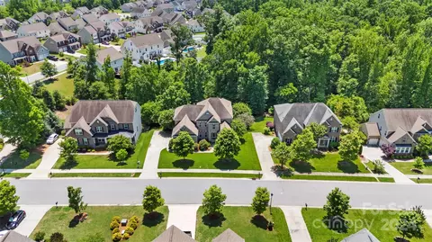 10151 Alabaster Dr, Davidson, NC 28036 photo 4