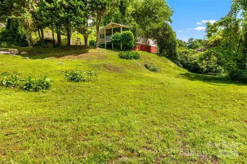 Exterior - 313 E Howard St, Tryon, NC 28782 photo 7 of 7