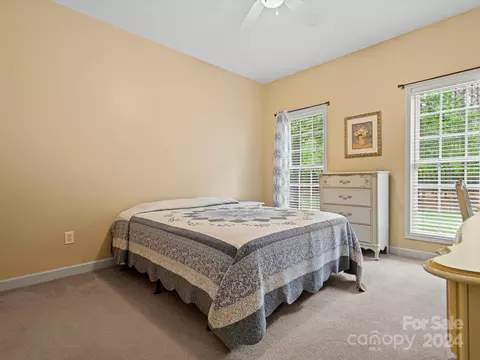 Bedroom - 245 Hawthorne Ln, Cheraw, SC 29520 photo 2 of 8