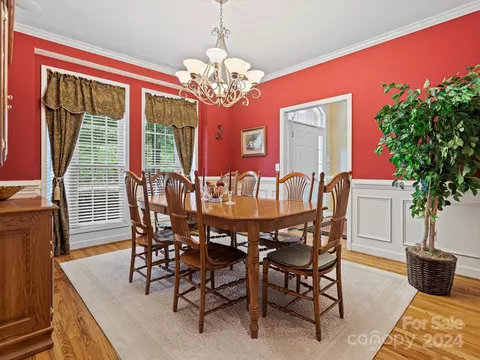 Dining - 245 Hawthorne Ln, Cheraw, SC 29520 photo 3 of 3