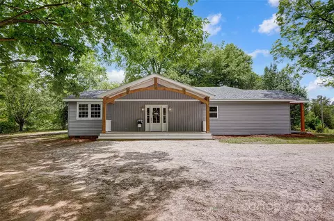 1129 Duckwood Rd, Lancaster, SC 29720