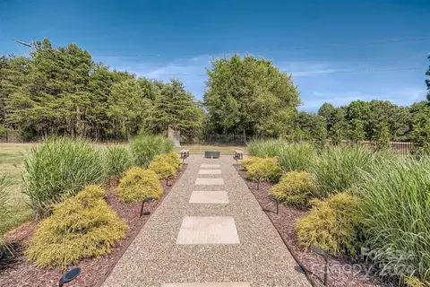 Exterior - 146 Riverstone Dr, Davidson, NC 28036 photo 3 of 4