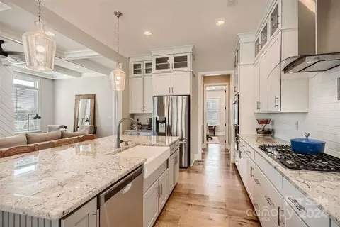 Kitchen - 146 Riverstone Dr, Davidson, NC 28036 photo 1 of 2