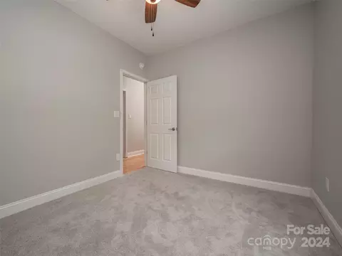 Bedroom - 68 Cedarview Ln, Saluda, NC 28773 photo 4 of 8