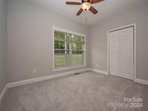 Bedroom - 68 Cedarview Ln, Saluda, NC 28773 photo 3 of 8
