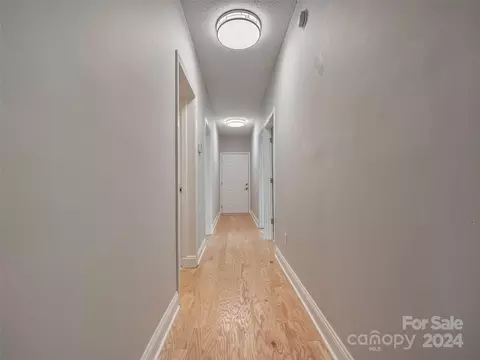 Entry Way - 68 Cedarview Ln, Saluda, NC 28773 photo 1 of 1