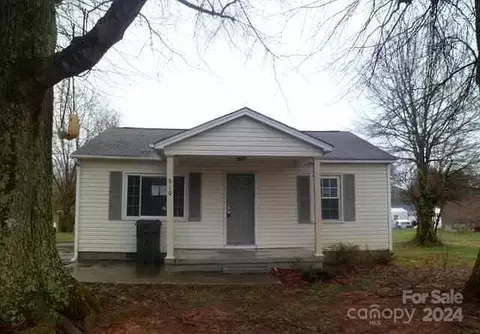 910 Delview Rd, Cherryville, NC 28021