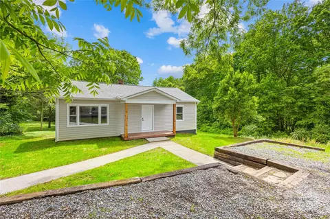 1447 Church St, Statesville, NC 28677