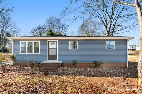 32 Ervin Ave, Newton, NC 28658