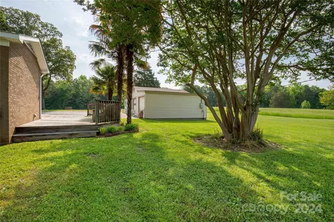 1394 Douglas Rd, Lancaster, SC 29720 photo 25