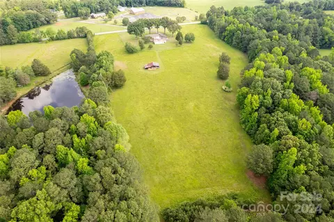 1394 Douglas Rd, Lancaster, SC 29720 photo 32