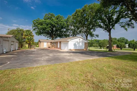 1394 Douglas Rd, Lancaster, SC 29720 photo 21