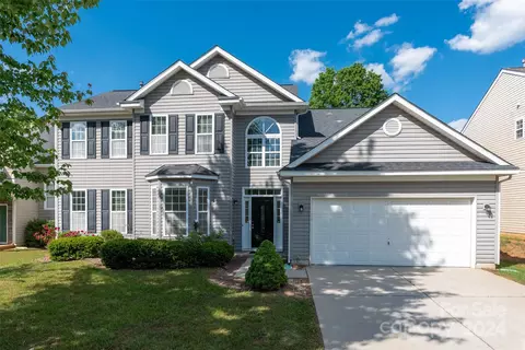 10922 Sedgemoor Ln, Charlotte, NC 28277