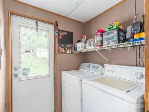 134 Moore Rd, Canton, NC 28716 photo 8